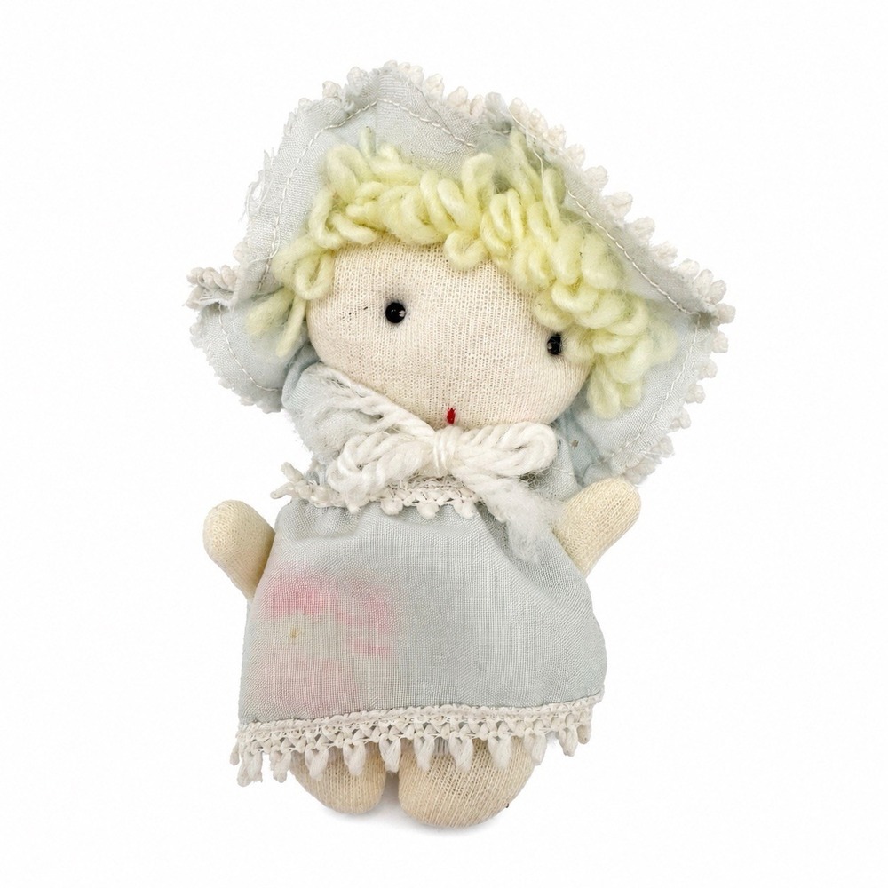 Russ Berrie Mini Cloth Rag Doll Vtg 4" Blue Dress Bonnet Yarn Blonde Hair Plush